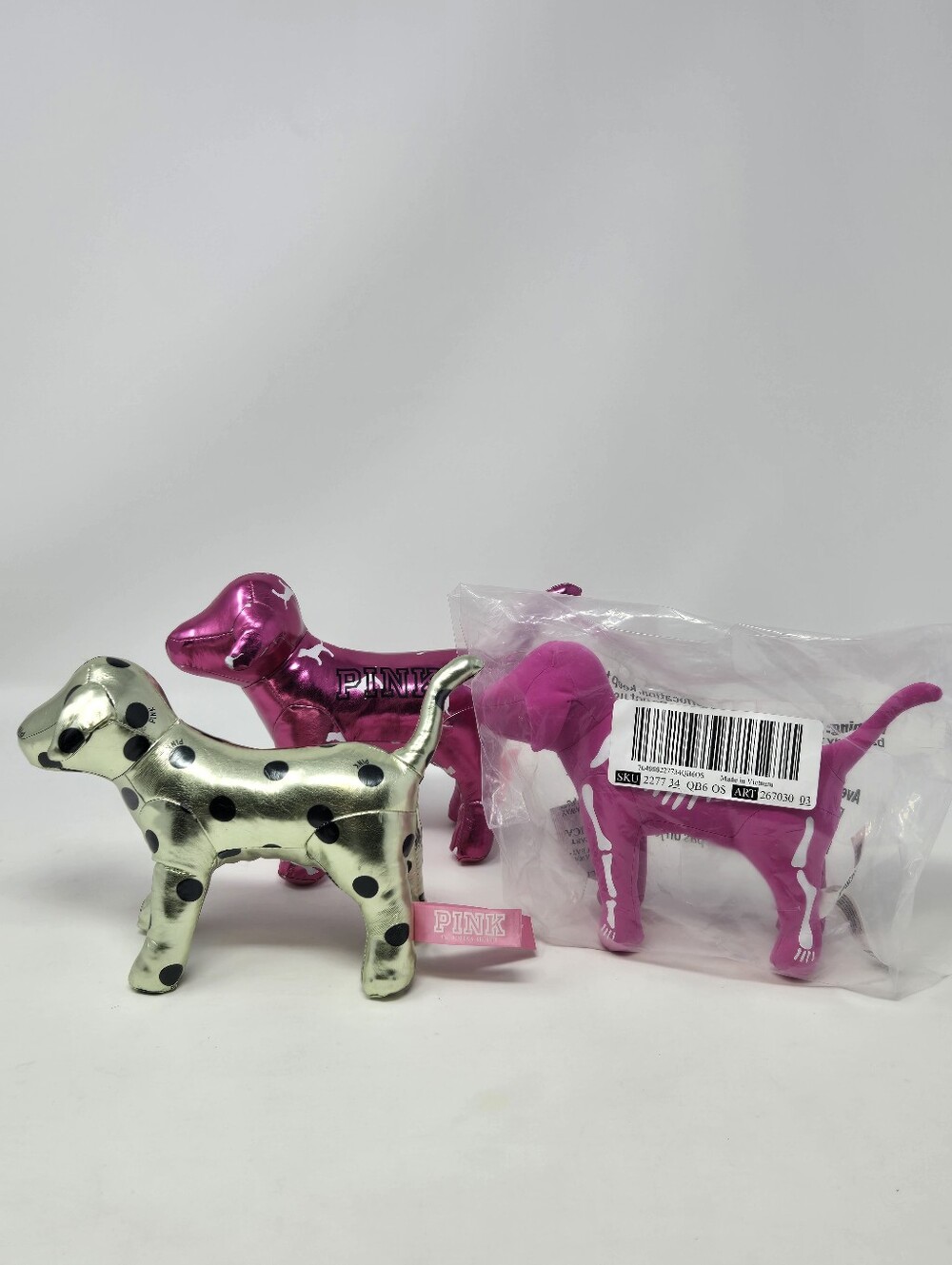 VICTORIA'S SECRET PINK LOT OF 3 COLLECTIBLE PLUSH DOGS VINYL GOLD SKELETON NEW